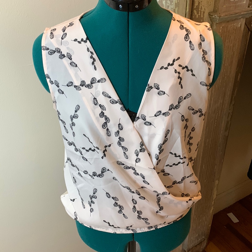 Ann Taylor Brand Top